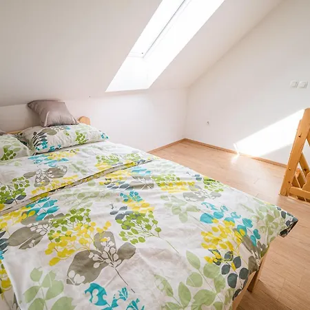 Holiday Bor